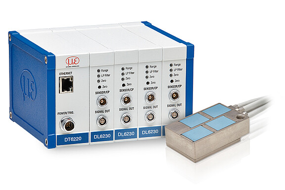 Medición sin contacto de la variación de espesor del disco