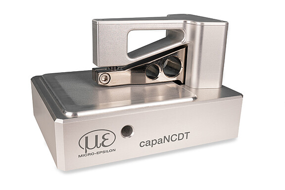 Medición de espesor de láminas eléctricamente conductoras