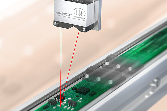 optoNCDT 5500 con control inteligente de la exposición